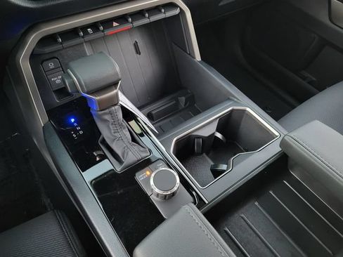 New 2026 Toyota Tundra SR5 w/ SR5 Convenience Package RWD image 17