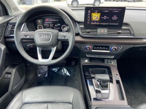 Used 2021 Audi Q5 e Premium Plus w/ Premium Plus Package AWD/4WD image 14