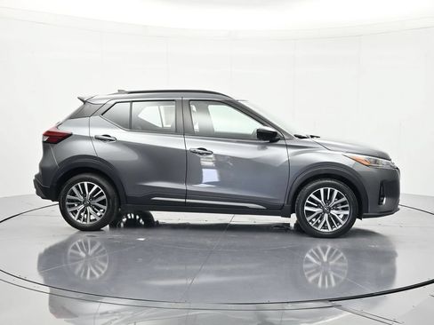 Certified 2024 Nissan Kicks SR FWD image 4