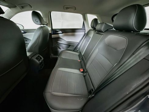 Used 2024 Volkswagen Taos SE FWD image 26