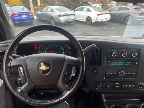 Used 2020 Chevrolet Express 3500 Work Van w/ Power Convenience Package image 16