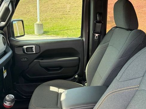 New 2026 Jeep Wrangler Sport AWD/4WD image 33