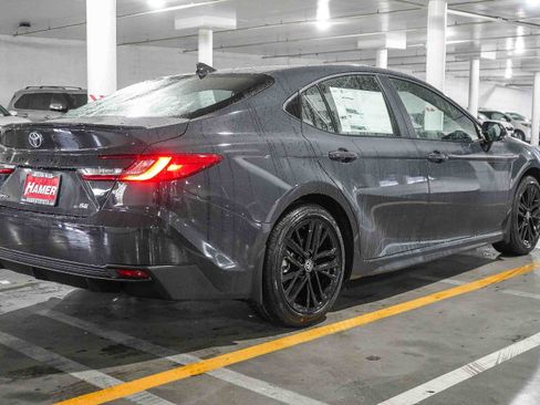New 2026 Toyota Camry SE FWD image 9