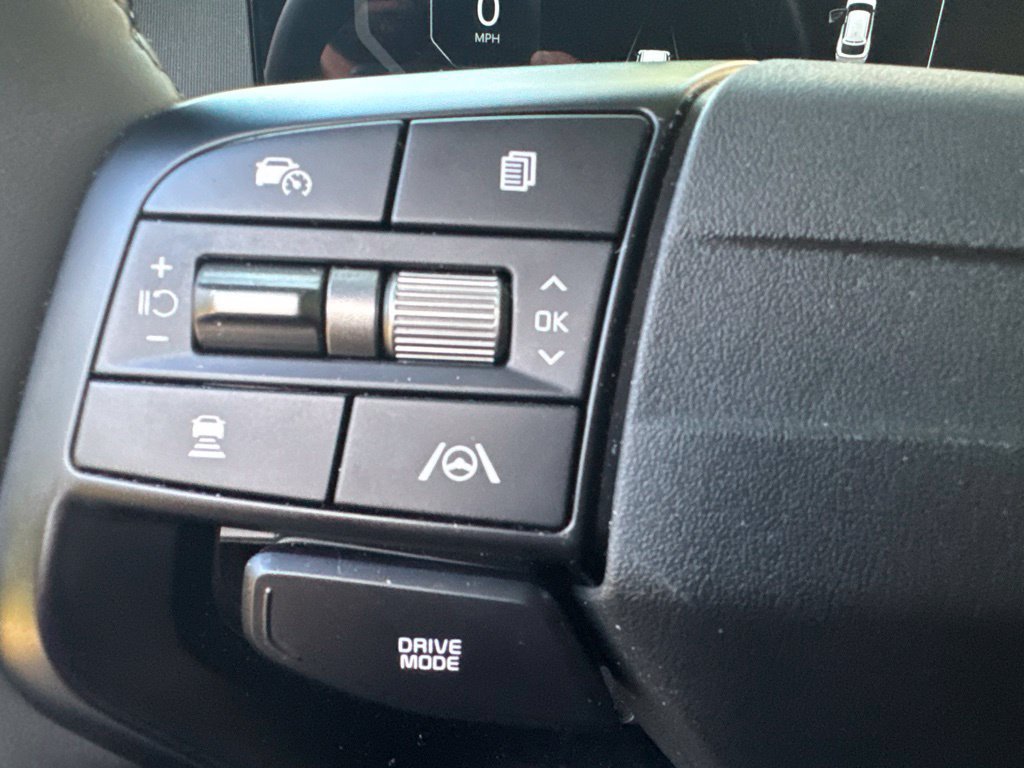 Used 2025 Kia EV6 Light w/ Light LR Technology Package RWD image 13