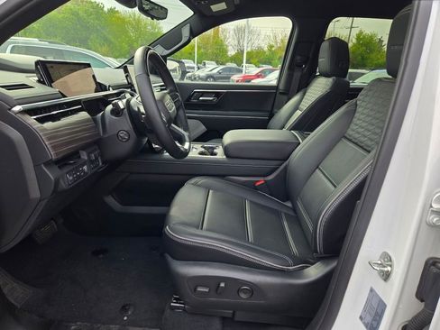 New 2025 GMC Sierra EV Denali AWD/4WD image 35