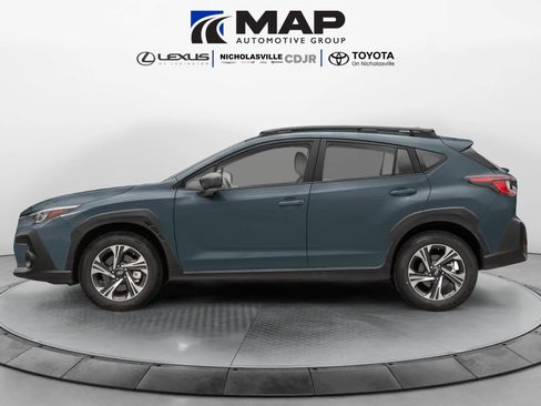 Used 2024 Subaru Crosstrek 2.0i Premium AWD/4WD image 3
