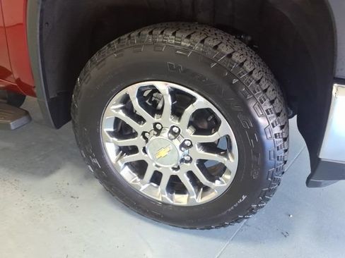 Used 2026 Chevrolet Silverado 2500 LTZ w/ LTZ Premium Package AWD/4WD image 9