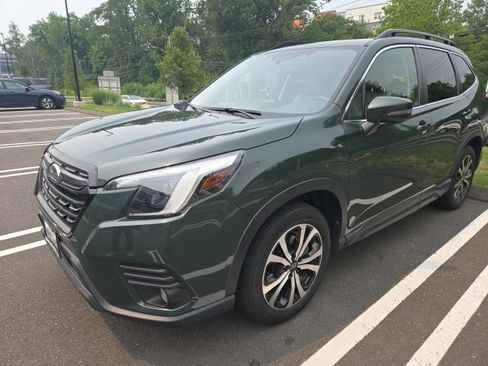 Used 2023 Subaru Forester Limited AWD/4WD image 13