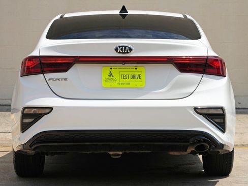 Used 2019 Kia Forte LXS FWD image 10