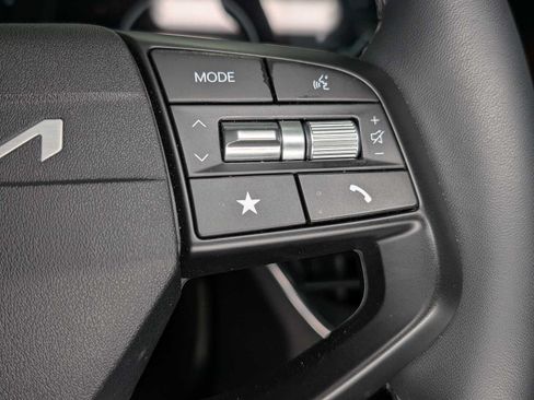 Certified 2025 Kia K4 EX FWD image 34