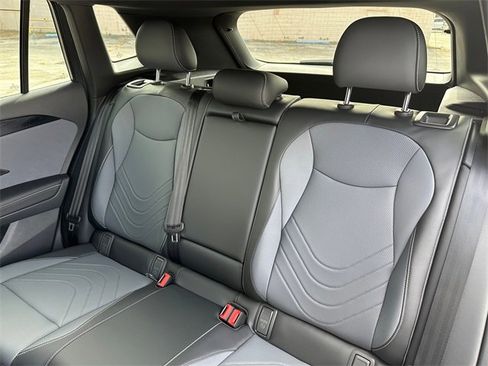 New 2026 Volkswagen Tiguan SE R-Line image 21