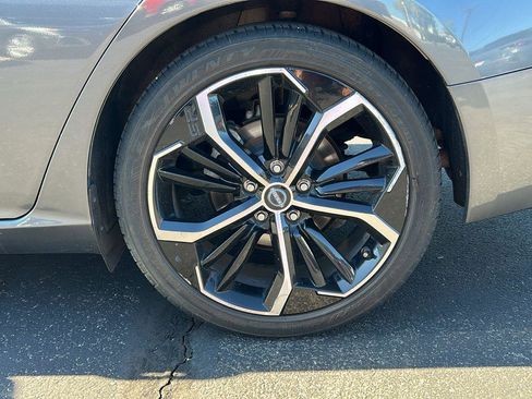 Used 2023 Nissan Altima 2.5 SR image 23