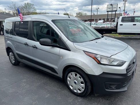 Used 2021 Ford Transit Connect XL image 4