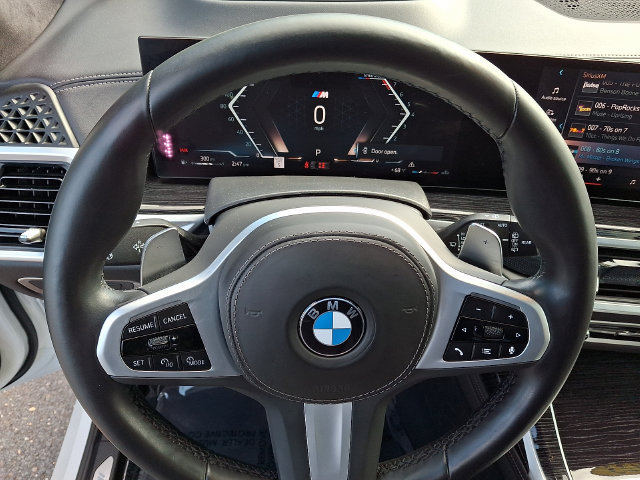 Used 2025 BMW X7 xDrive40i w/ M Sport Package AWD/4WD image 19