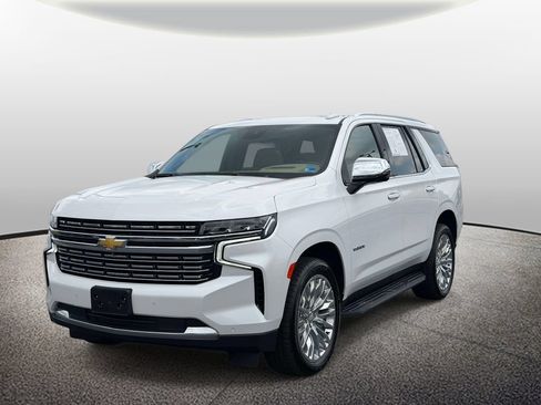 Used 2023 Chevrolet Tahoe Premier w/ Premium Package AWD/4WD image 5