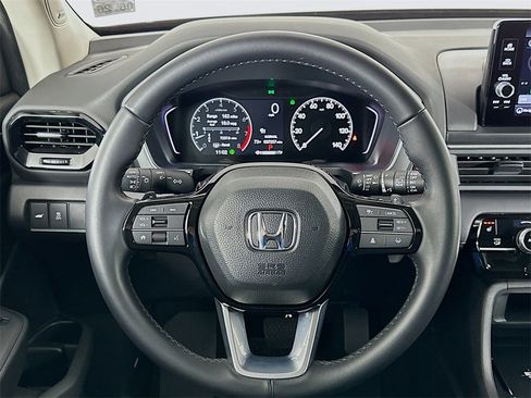 Certified 2025 Honda Pilot Touring image 14