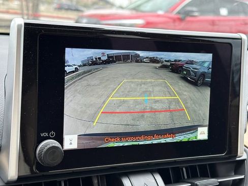 Used 2025 Toyota RAV4 XLE w/ Convenience Package image 18