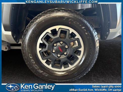 Used 2025 Toyota Tacoma TRD Off-Road AWD/4WD image 24