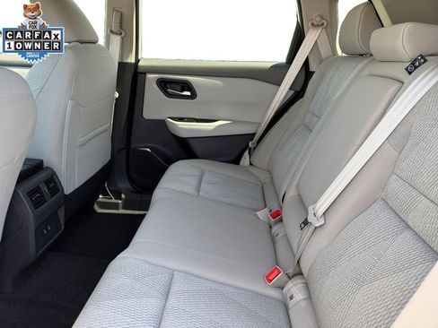 Certified 2025 Nissan Rogue SV AWD/4WD image 14