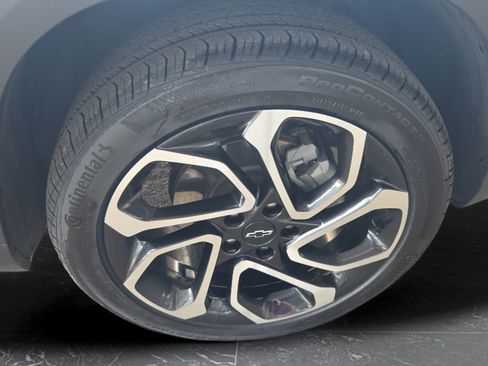 Used 2024 Chevrolet Trax RS w/ Driver Confidence Package FWD image 20