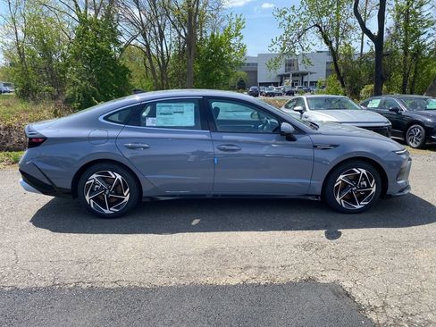 New 2026 Hyundai Sonata SEL AWD/4WD image 2