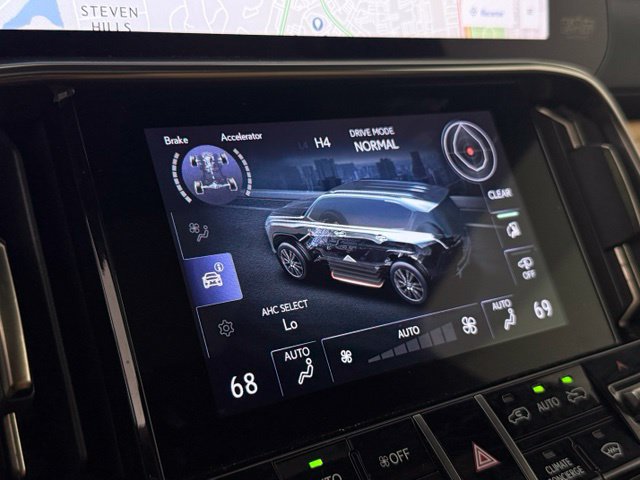 Used 2023 Lexus LX 600 4WD w/ Accessory Package (Z1) image 21