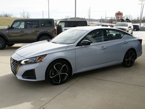 Used 2024 Nissan Altima 2.5 SR image 5