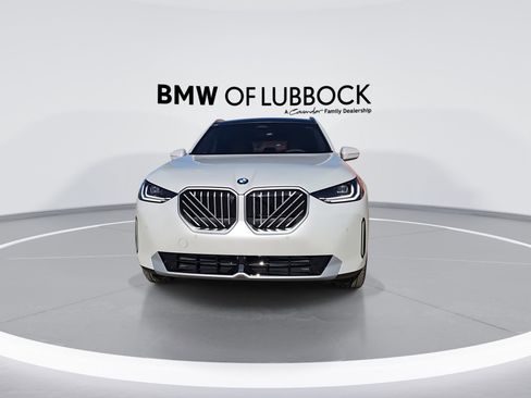 Used 2026 BMW X3 xDrive30 w/ Premium Package image 3