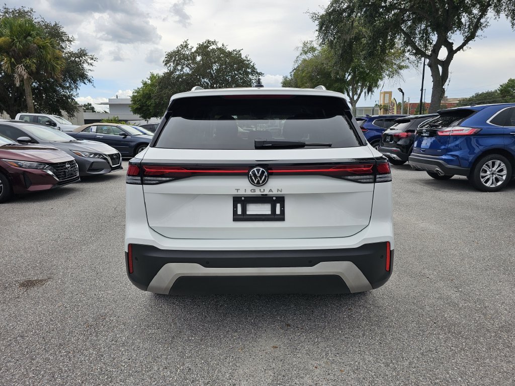 Used 2025 Volkswagen Tiguan S FWD image 4