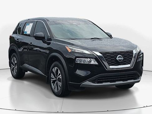 Used 2023 Nissan Rogue SV FWD image 3