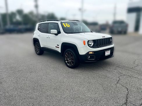 Used 2016 Jeep Renegade 75th Anniversary AWD/4WD image 11