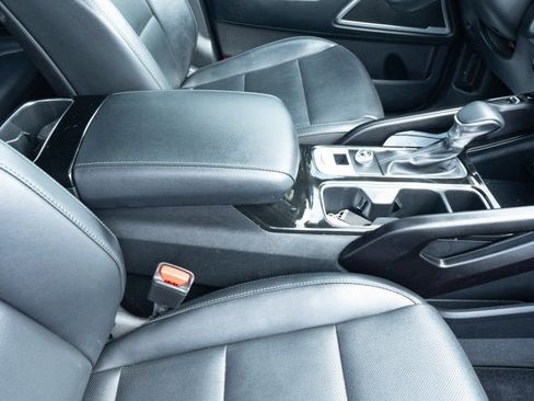 Used 2025 Kia Telluride S FWD image 44