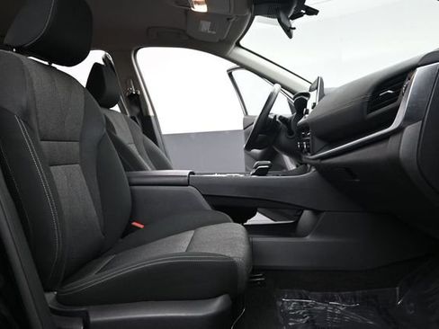 Used 2025 Nissan Rogue SV FWD image 23
