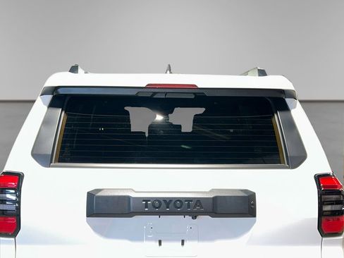 Used 2025 Toyota 4Runner SR5 AWD/4WD image 16