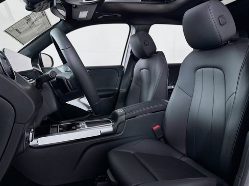 New 2026 Mercedes-Benz GLB 250 GLB 250 image 17