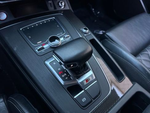 Used 2020 Audi SQ5 Premium Plus w/ Premium Plus Package image 26