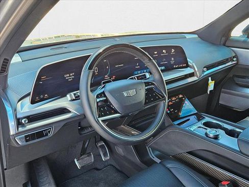 New 2026 Cadillac Vistiq Sport image 3