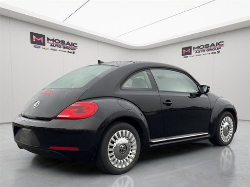 Used 2014 Volkswagen Beetle 2.5 image 7