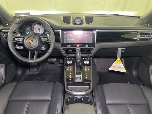 New 2026 Porsche Macan S image 26