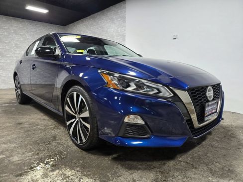Used 2022 Nissan Altima 2.5 SR AWD/4WD image 4
