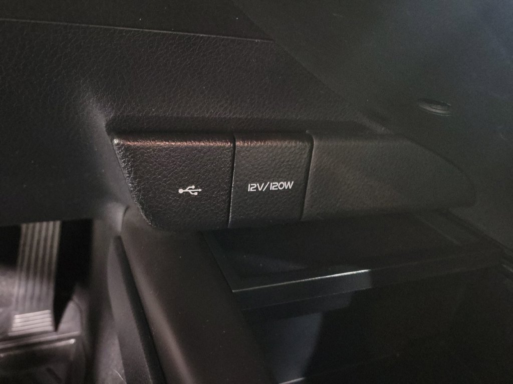 Used 2024 Toyota Camry SE FWD image 20