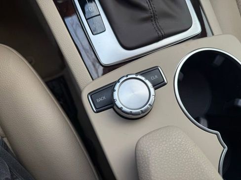 Used 2012 Mercedes-Benz C 300 4MATIC Sedan image 20