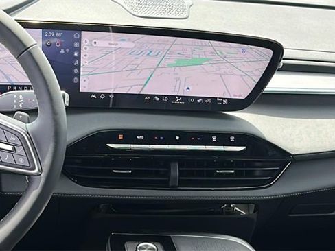 New 2025 Buick Enclave Sport Touring w/ Power Package image 16