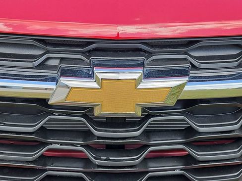 New 2026 Chevrolet Trax LS w/ LS Convenience Package FWD image 30