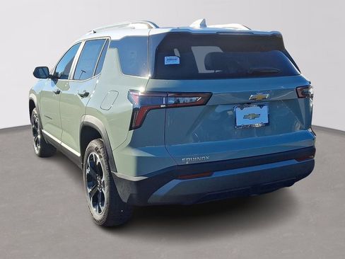 New 2026 Chevrolet Equinox LT w/ Convenience Package II image 3