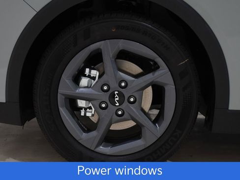 New 2026 Kia K4 LXS image 6