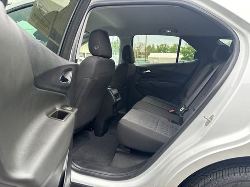 Used 2023 Chevrolet Equinox LT AWD/4WD image 15
