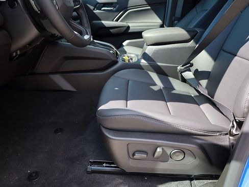 New 2026 GMC Canyon Elevation w/ Convenience Package image 11