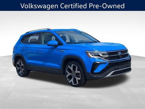 Certified 2023 Volkswagen Taos SEL AWD/4WD image 2