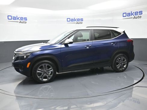 Certified 2023 Kia Seltos S w/ Navigation Package image 5